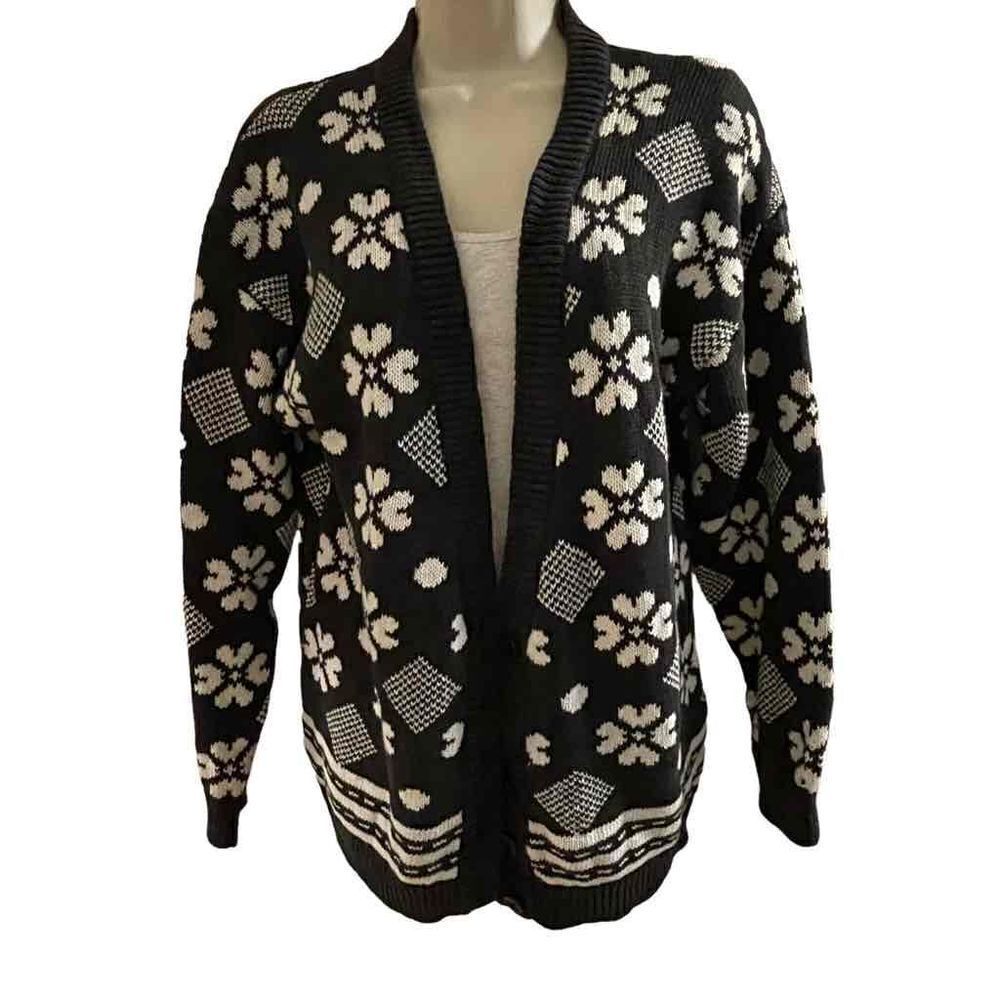 Melbourne ~ Cozy grey and ivory sweater cardigan ~ size M